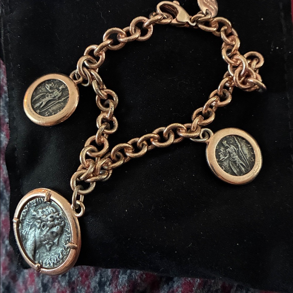 Italian Roman 3 coin bracelet for good luck - Picture 4 of 6